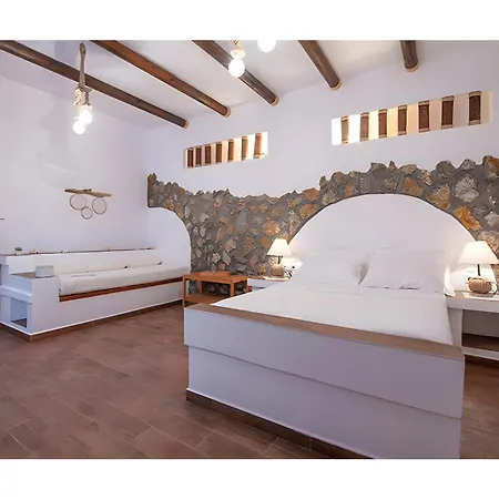 Gasthuis Niriides 3*