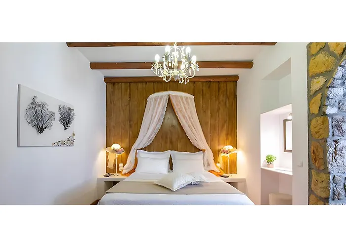 Niriides Πάχαινα