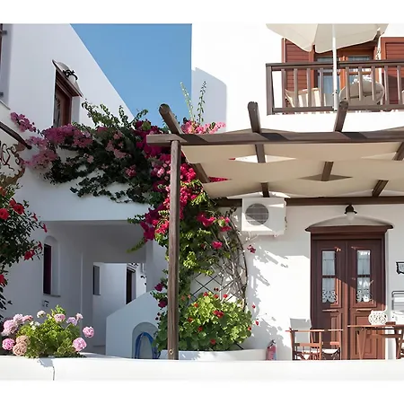 בית הארחה Niriides Pachaina