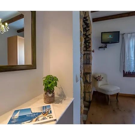 Niriides 3* Pachaina