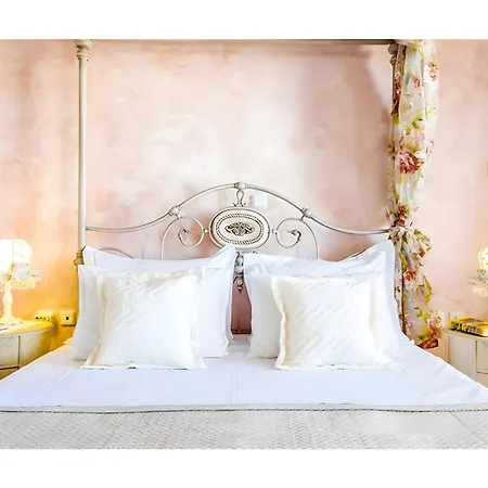 Niriides 3* Pachaina