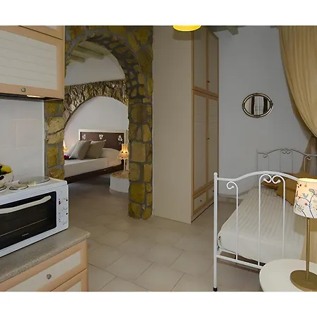 בית הארחה Niriides 3*