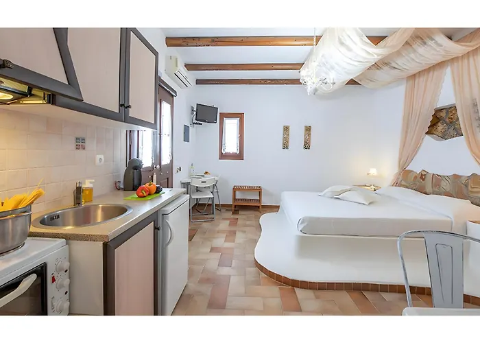 Niriides Guest house 3*