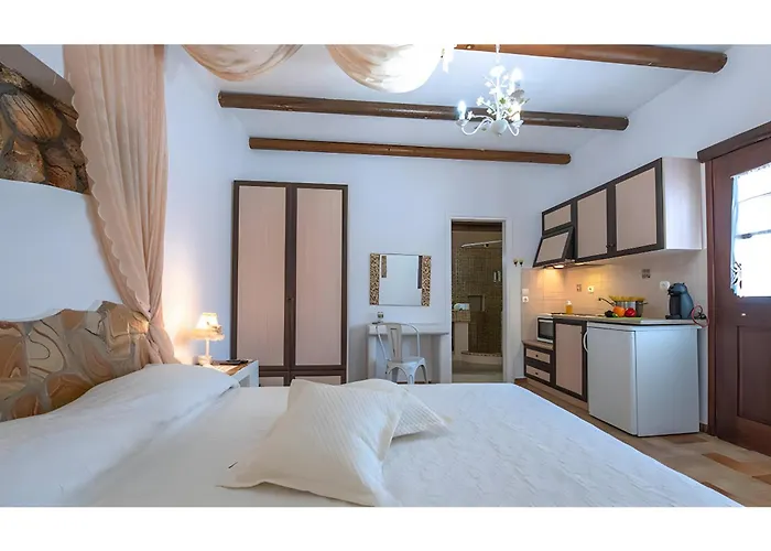 Guest house Niriides