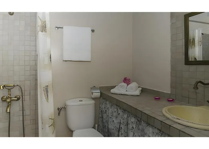 Niriides Guest house 3*