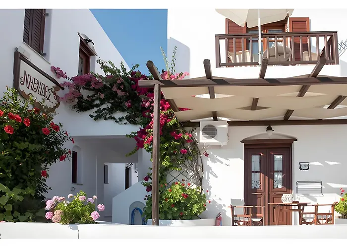 Guest house Niriides Pachaina