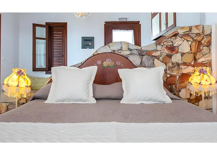 Guest house Niriides